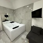 Valentino 36 *